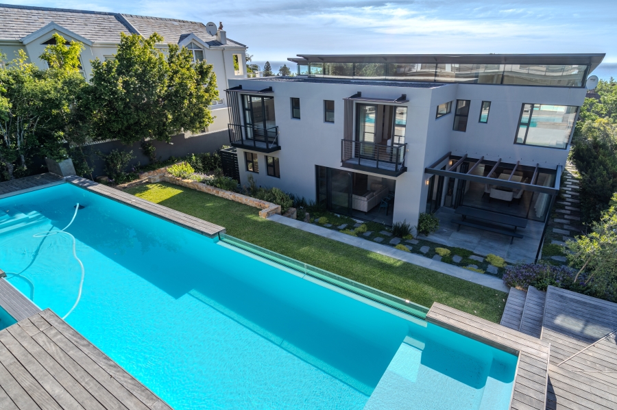 6 Bedroom Property for Sale in Camps Bay Western Cape